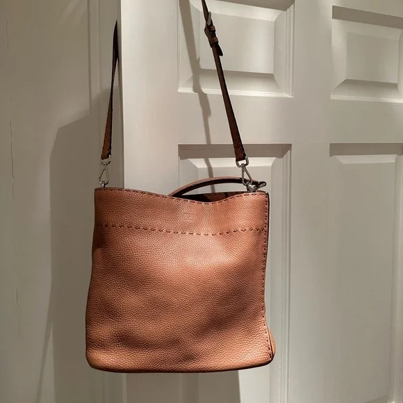 Fendi bag poshmark on sale